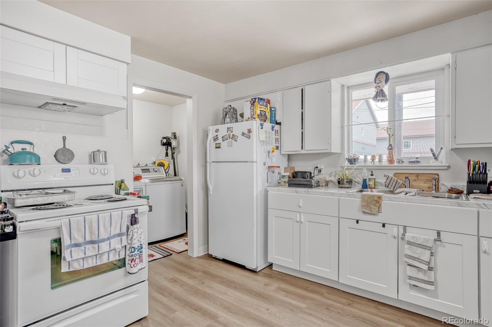 1231 Akron Street Aurora CO 80010
