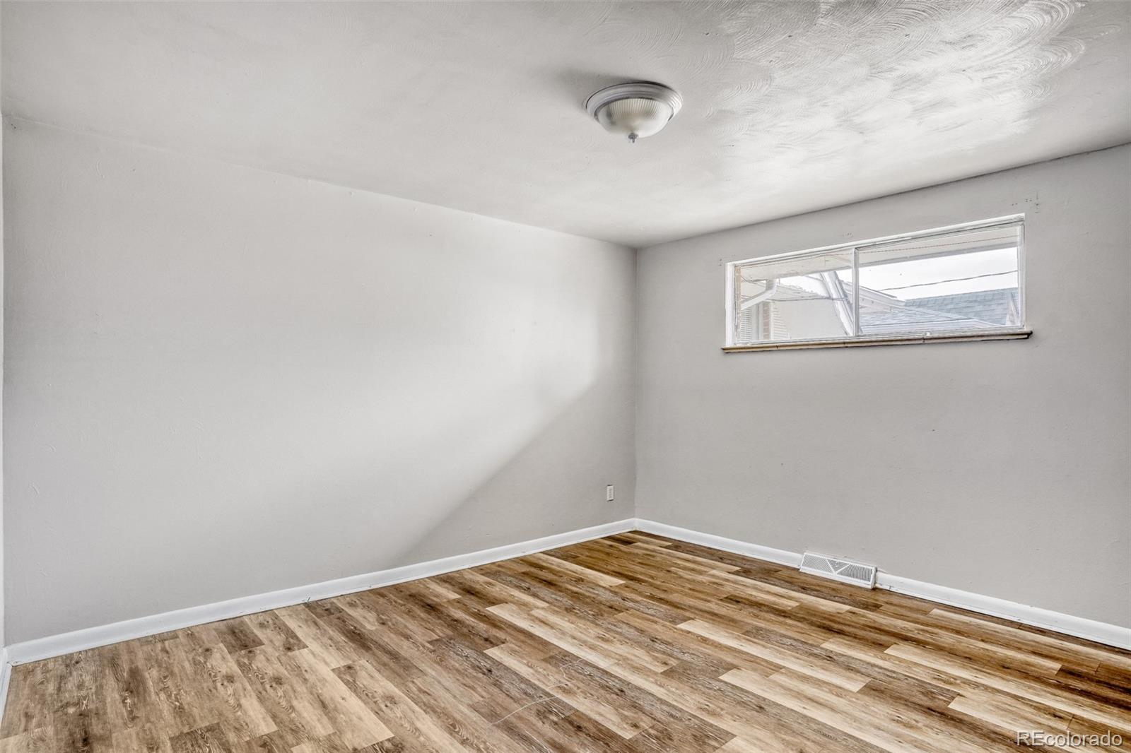 1231 Akron Street Aurora CO 80010