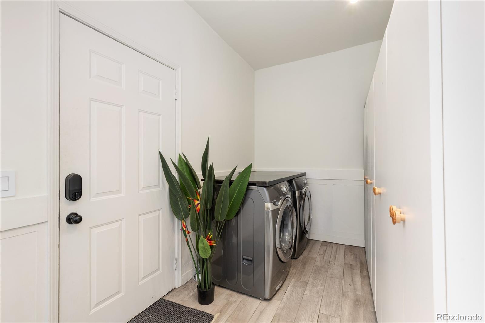 2921 Curtis Street Denver CO 80205