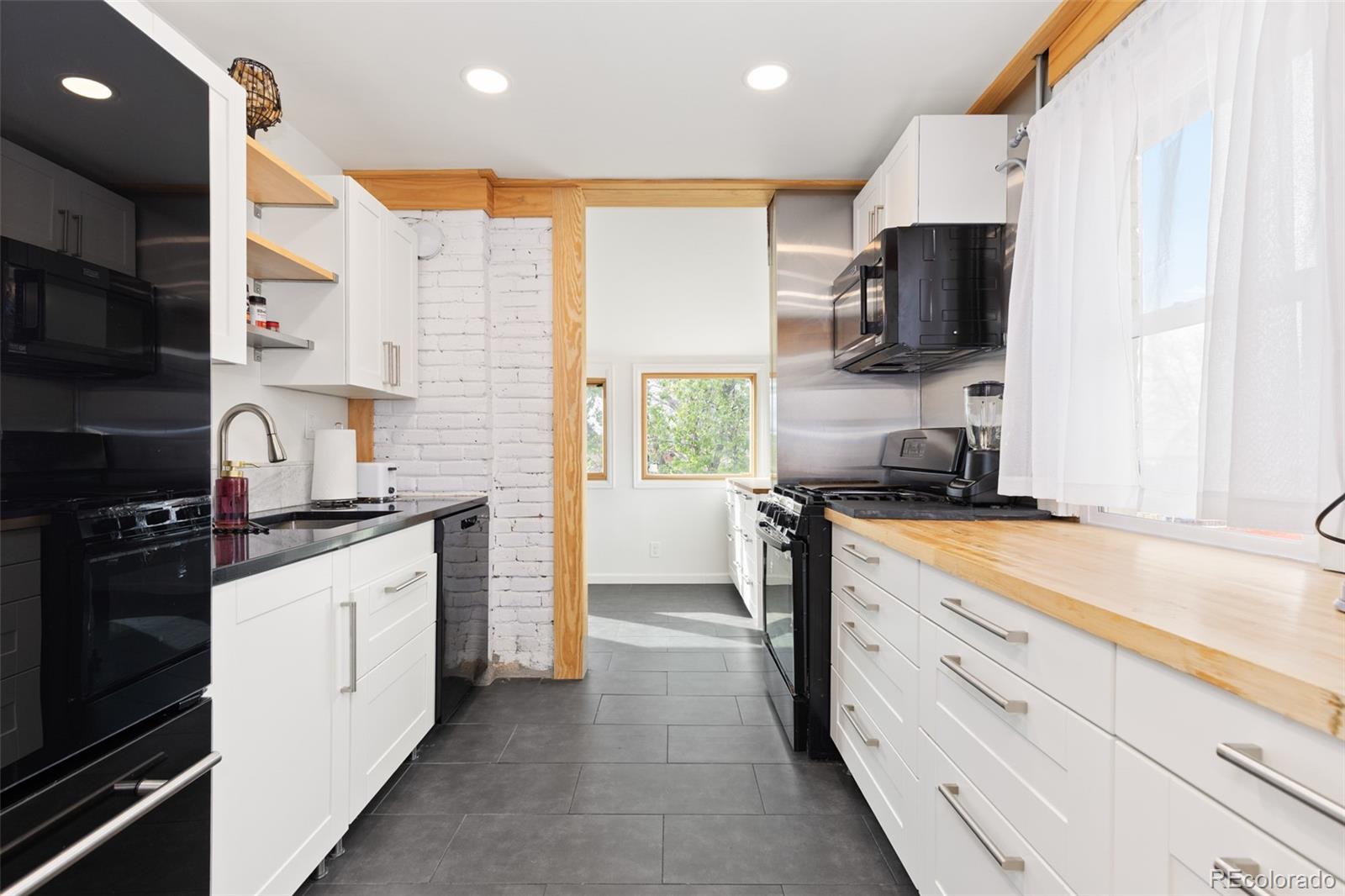 2921 Curtis Street Denver CO 80205