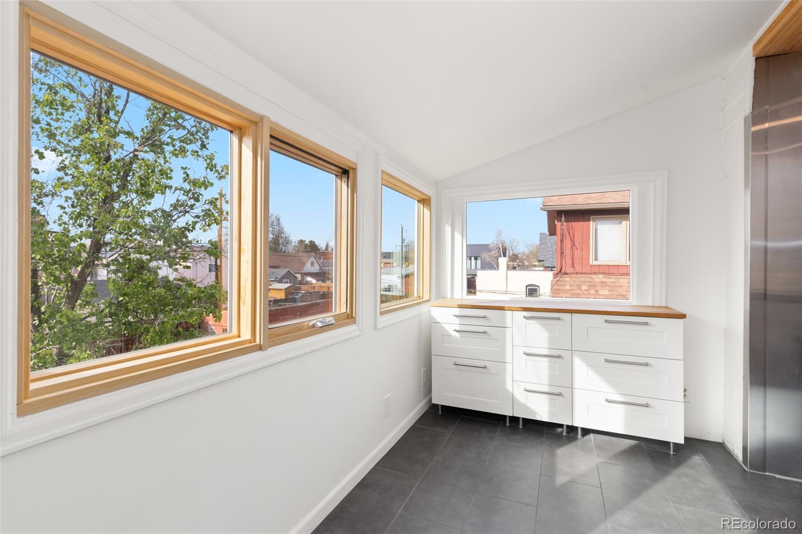 2921 Curtis Street Denver CO 80205