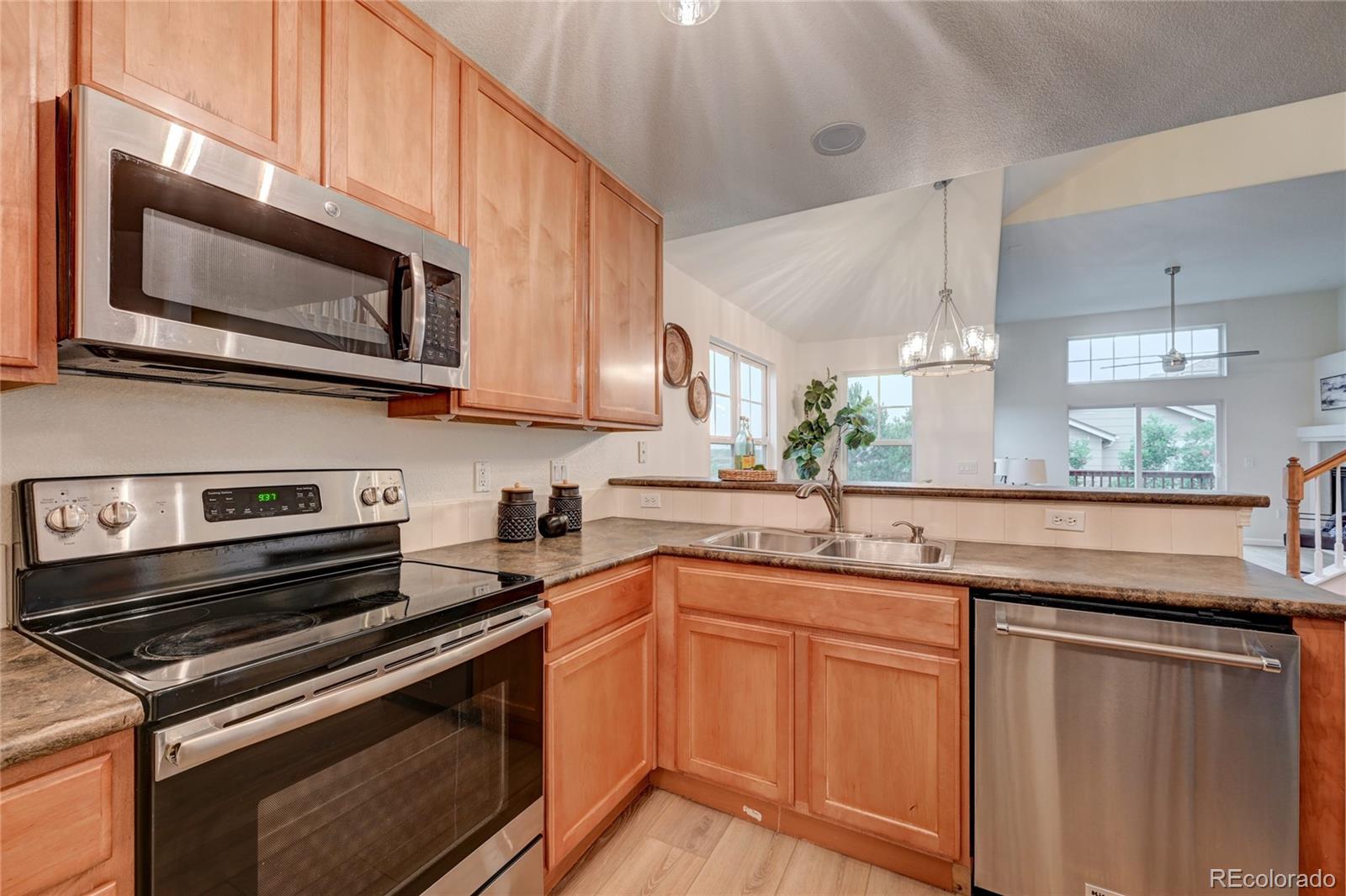 7633 S Quatar Way Aurora CO 80016
