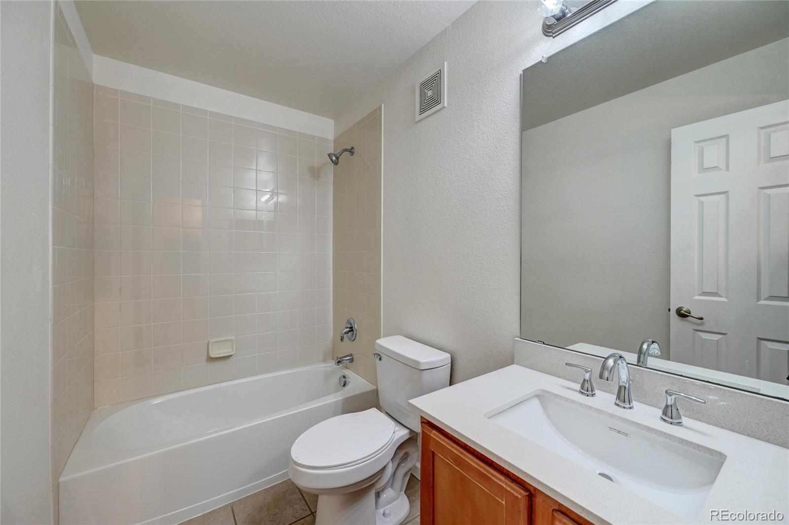 7633 S Quatar Way Aurora CO 80016