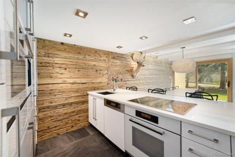 300 E Lionshead Circle Vail CO 81657