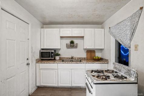 1435 Lima Street Aurora CO 80010