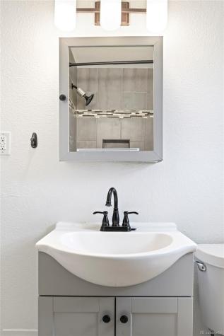 1213 Jamaica Street Aurora CO 80010