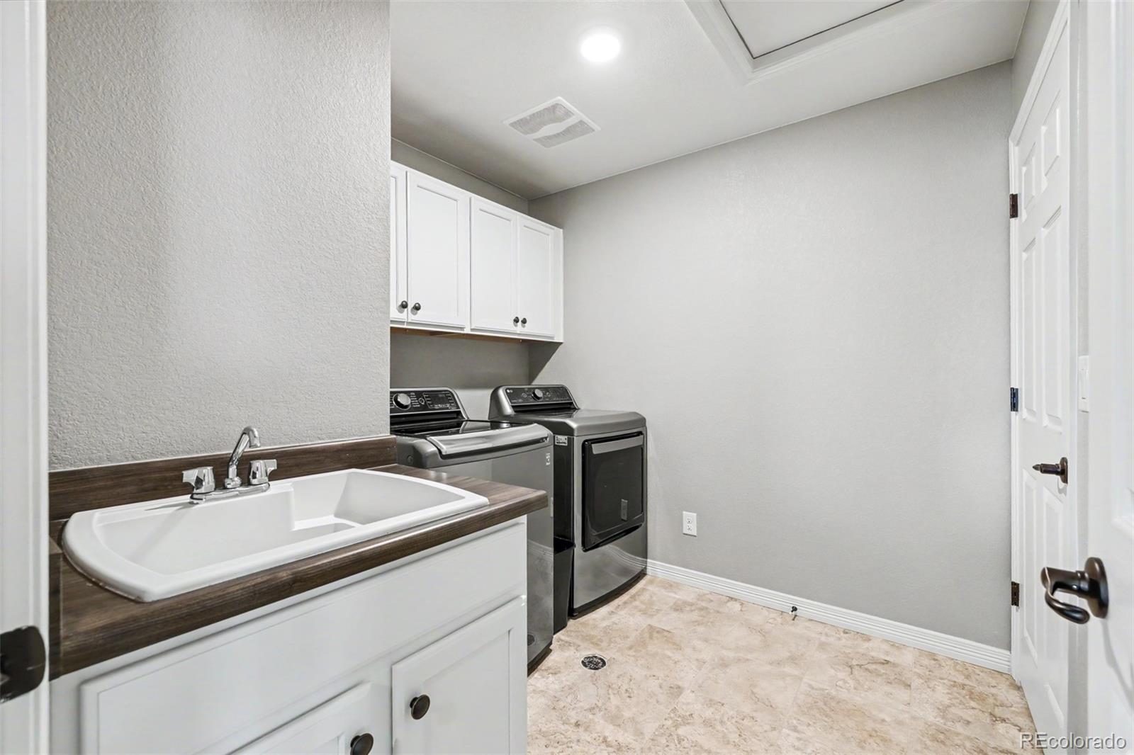 8736 Bross Street Arvada CO 80007