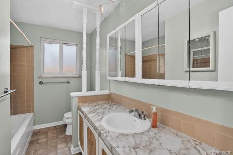 6942 W 68th Place Arvada CO 80003