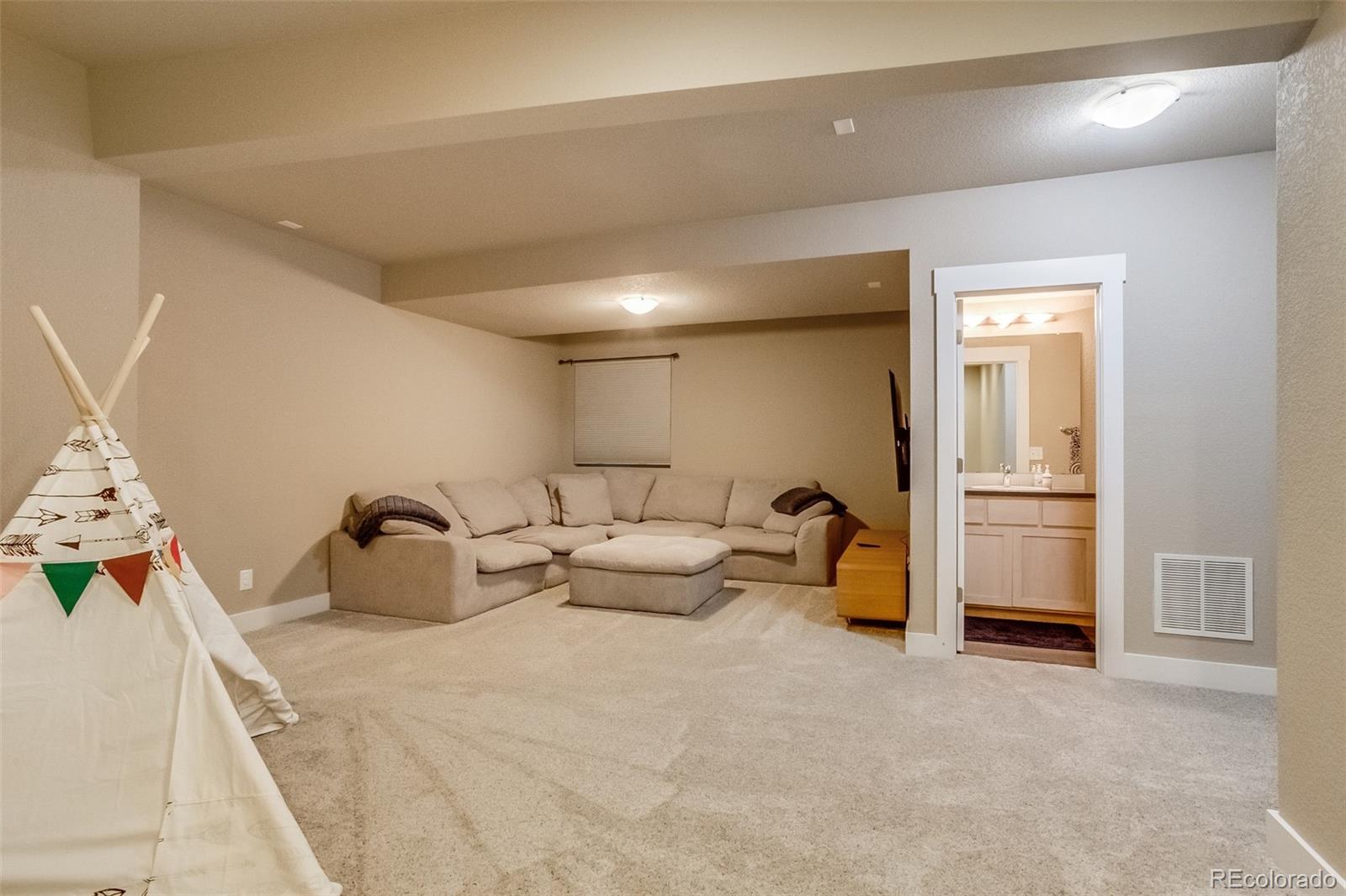 3219 Spruce Street Denver CO 80238