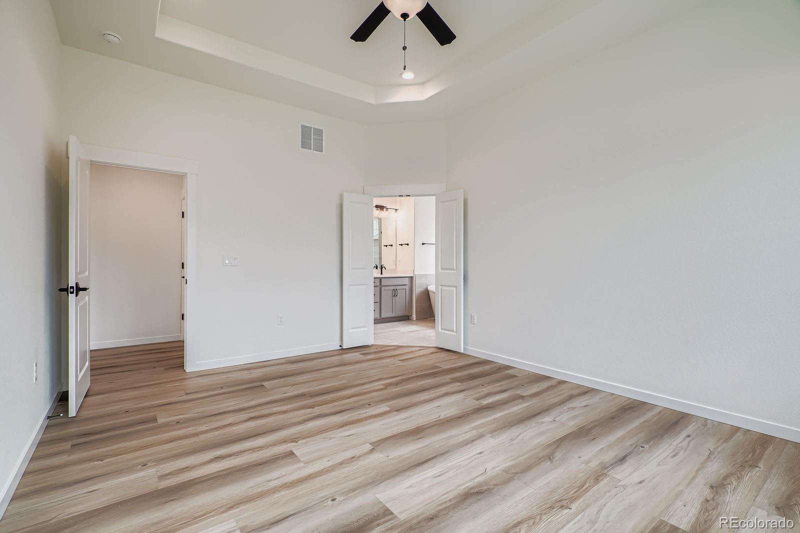 8925 S Riviera Way Aurora CO 80016