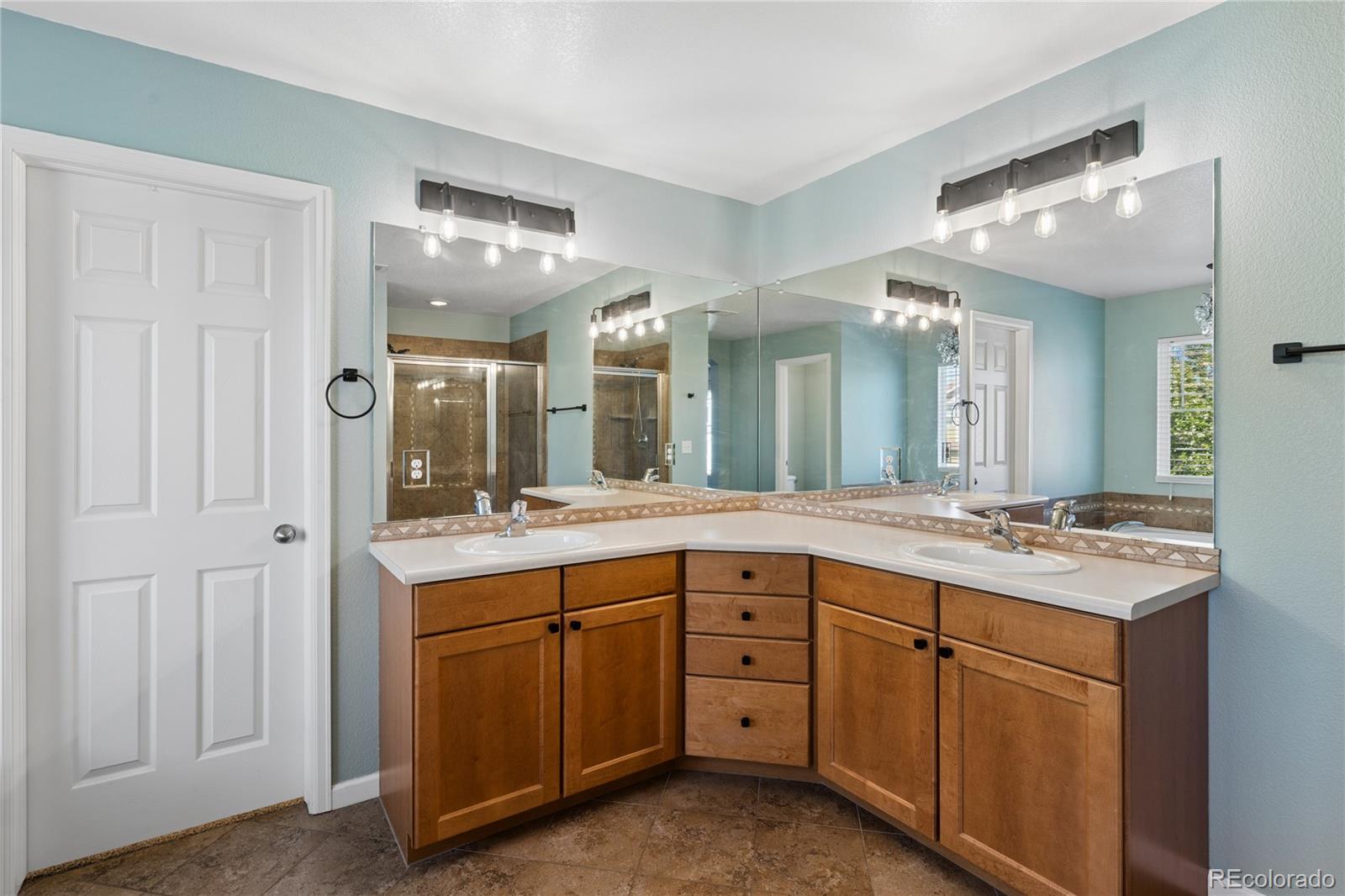 5054 S Shawnee Street Aurora CO 80015