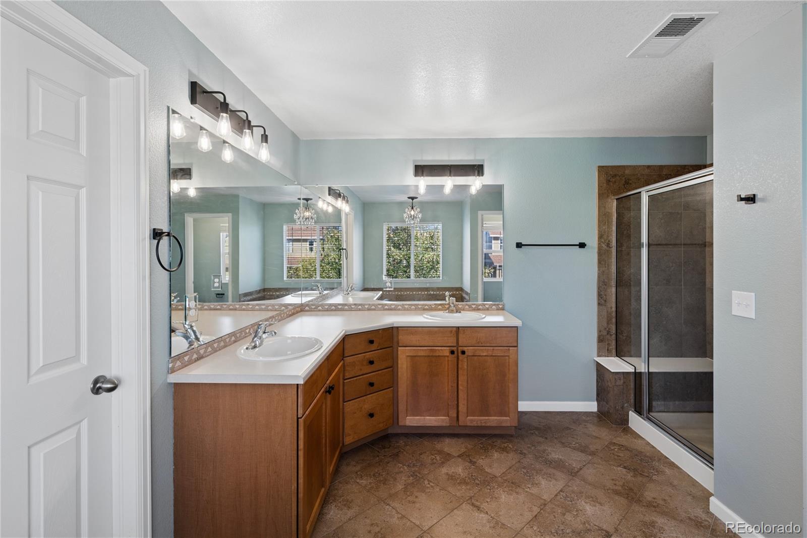 5054 S Shawnee Street Aurora CO 80015