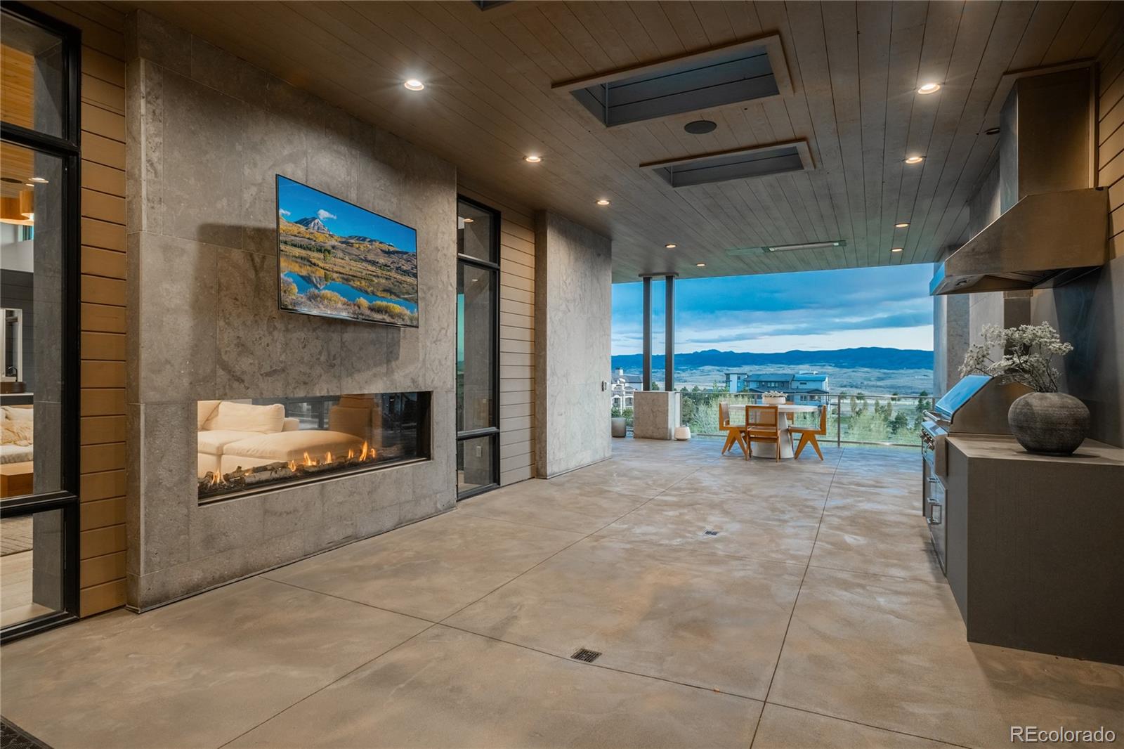 502 Emberglow Lane Highlands Ranch CO 80126