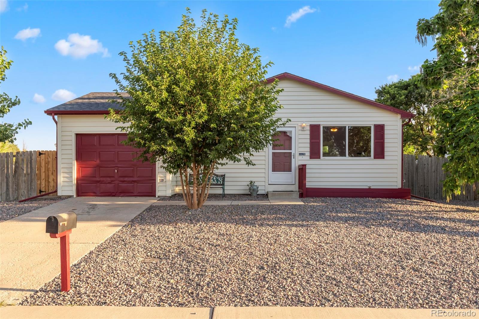 542 E 25th Street Road Greeley CO 80631