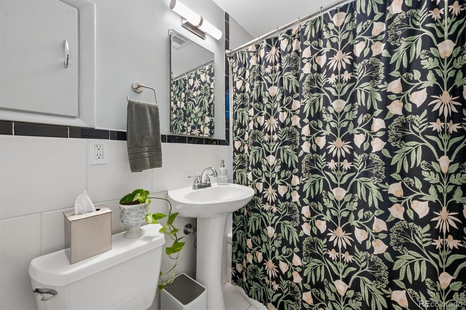 4565 W 35th Avenue Denver CO 80212