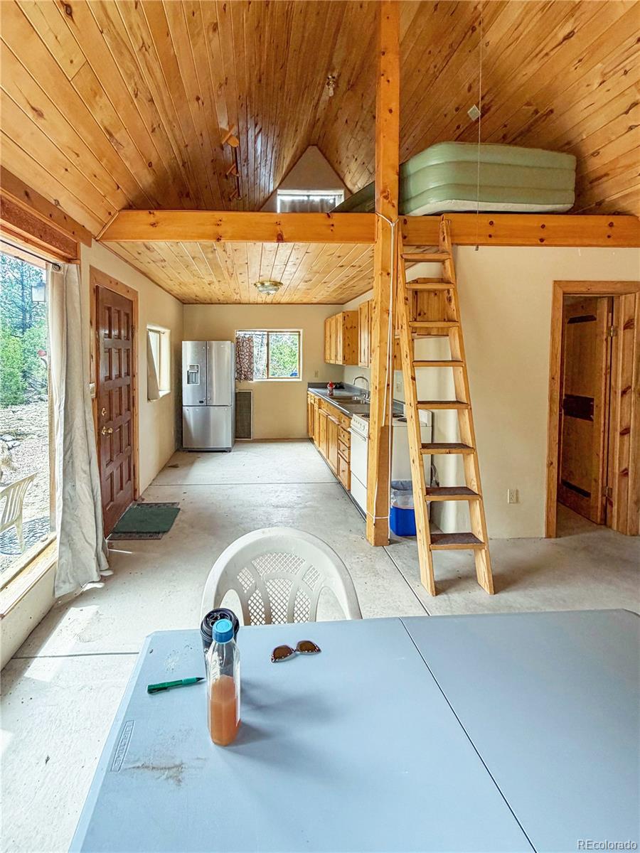 33 Big Bear Road Mosca CO 81146