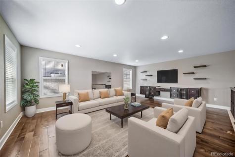 7720 S Queensburg Way Aurora CO 80016