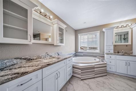 7720 S Queensburg Way Aurora CO 80016