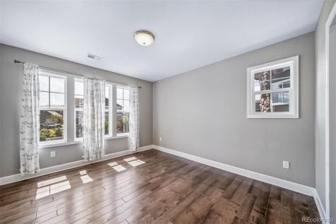 7720 S Queensburg Way Aurora CO 80016