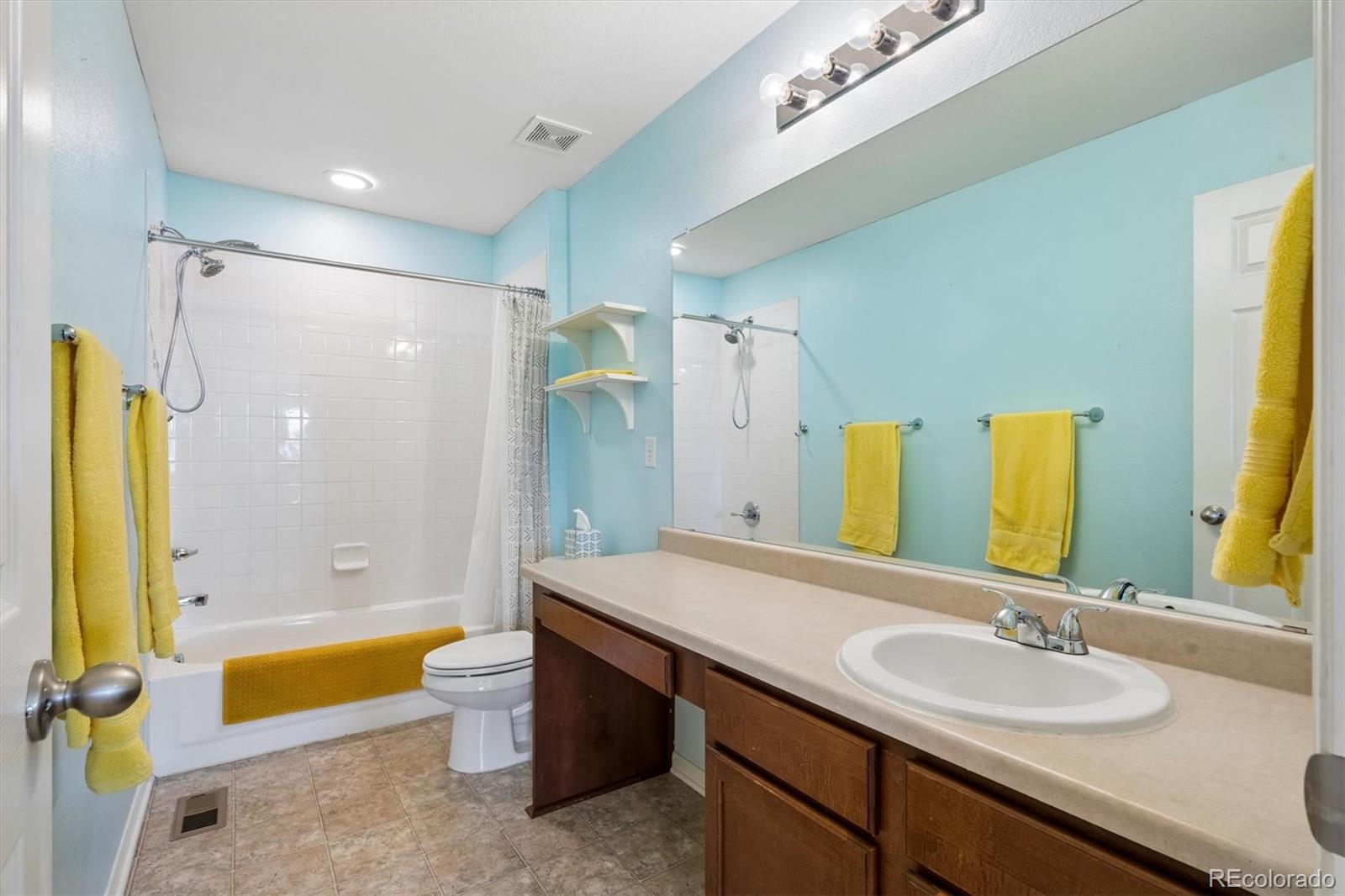5072 S Netherland Way Centennial CO 80015