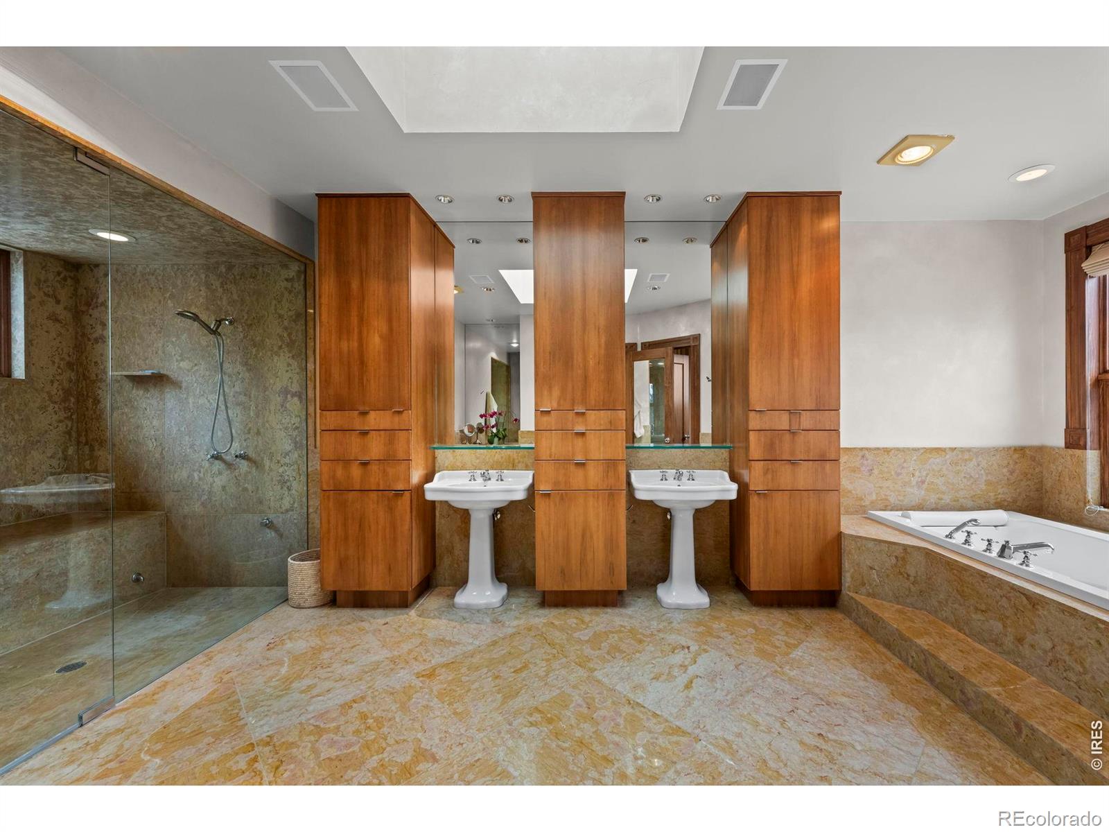 8414 Firethorn Court Niwot CO 80503