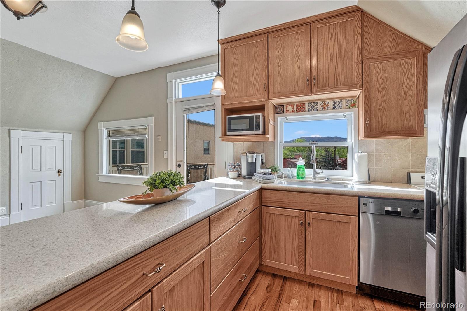 6 Boulder Crescent Street Colorado Springs CO 80903