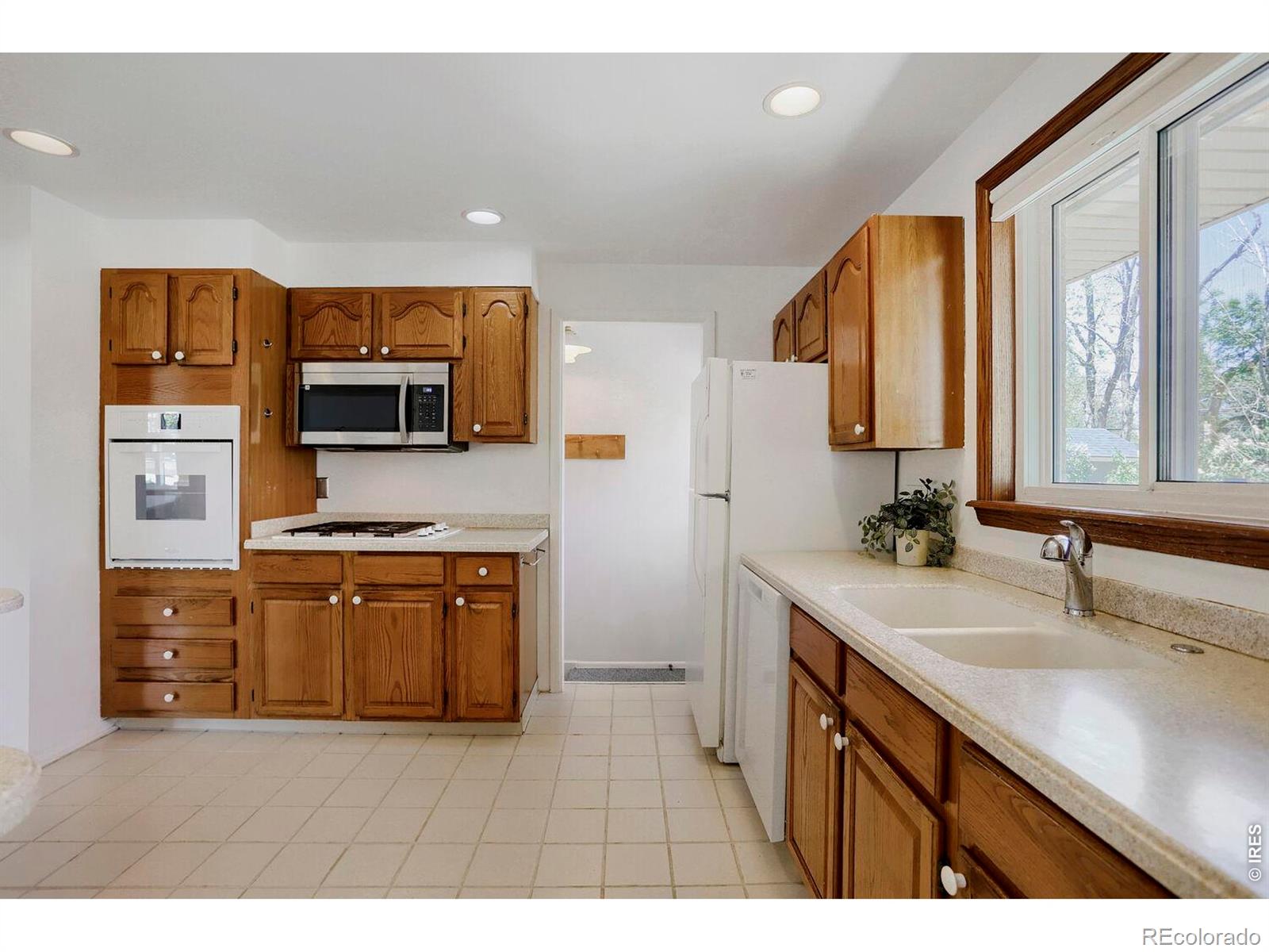 230 Agate Way Broomfield CO 80020