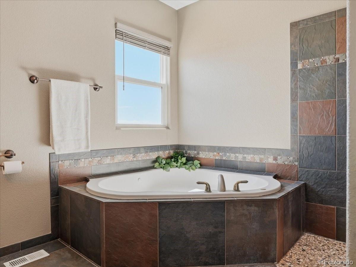 13424 Alex Place Carr CO 80612