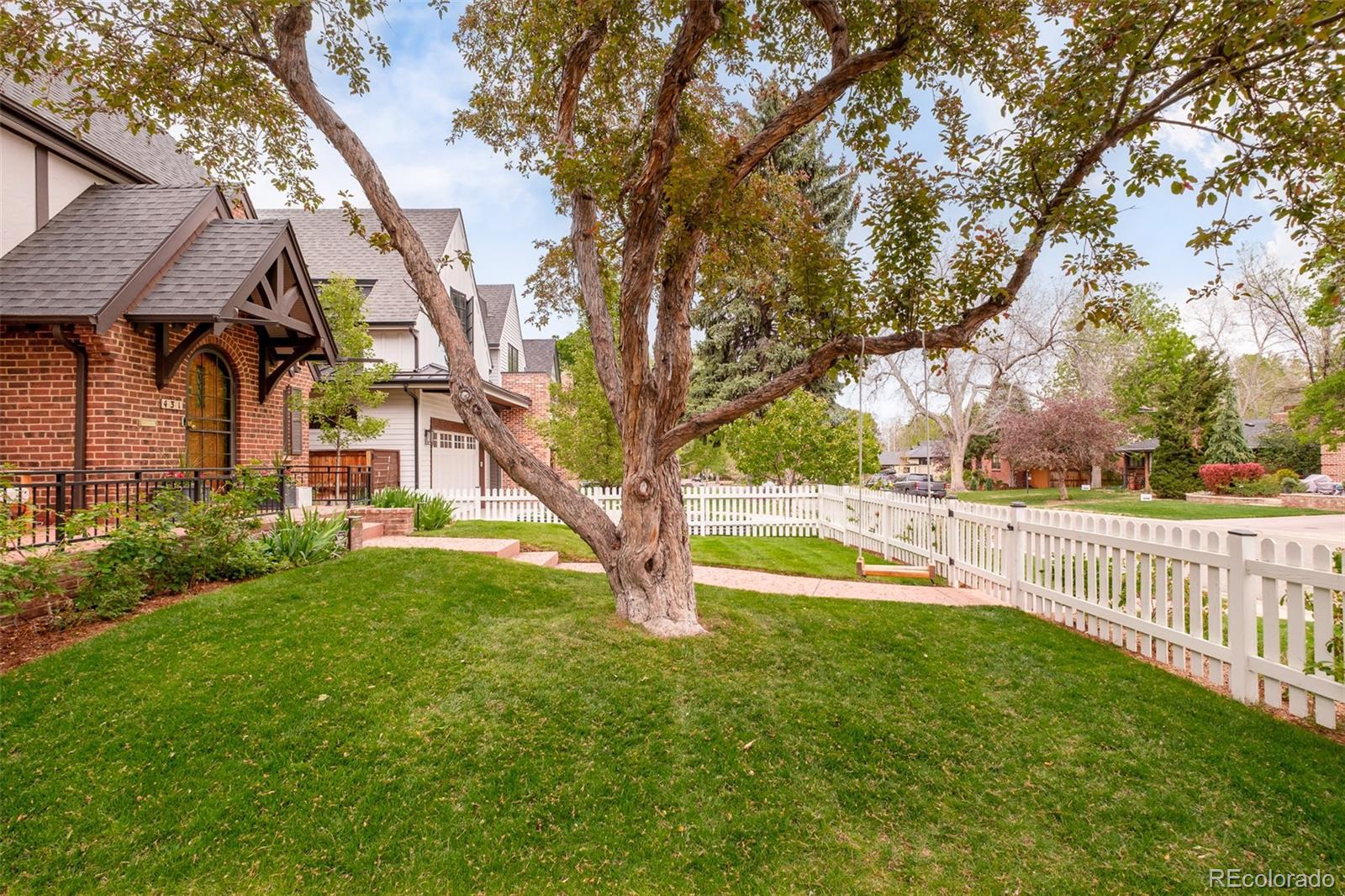 431 Dexter Street Denver CO 80220