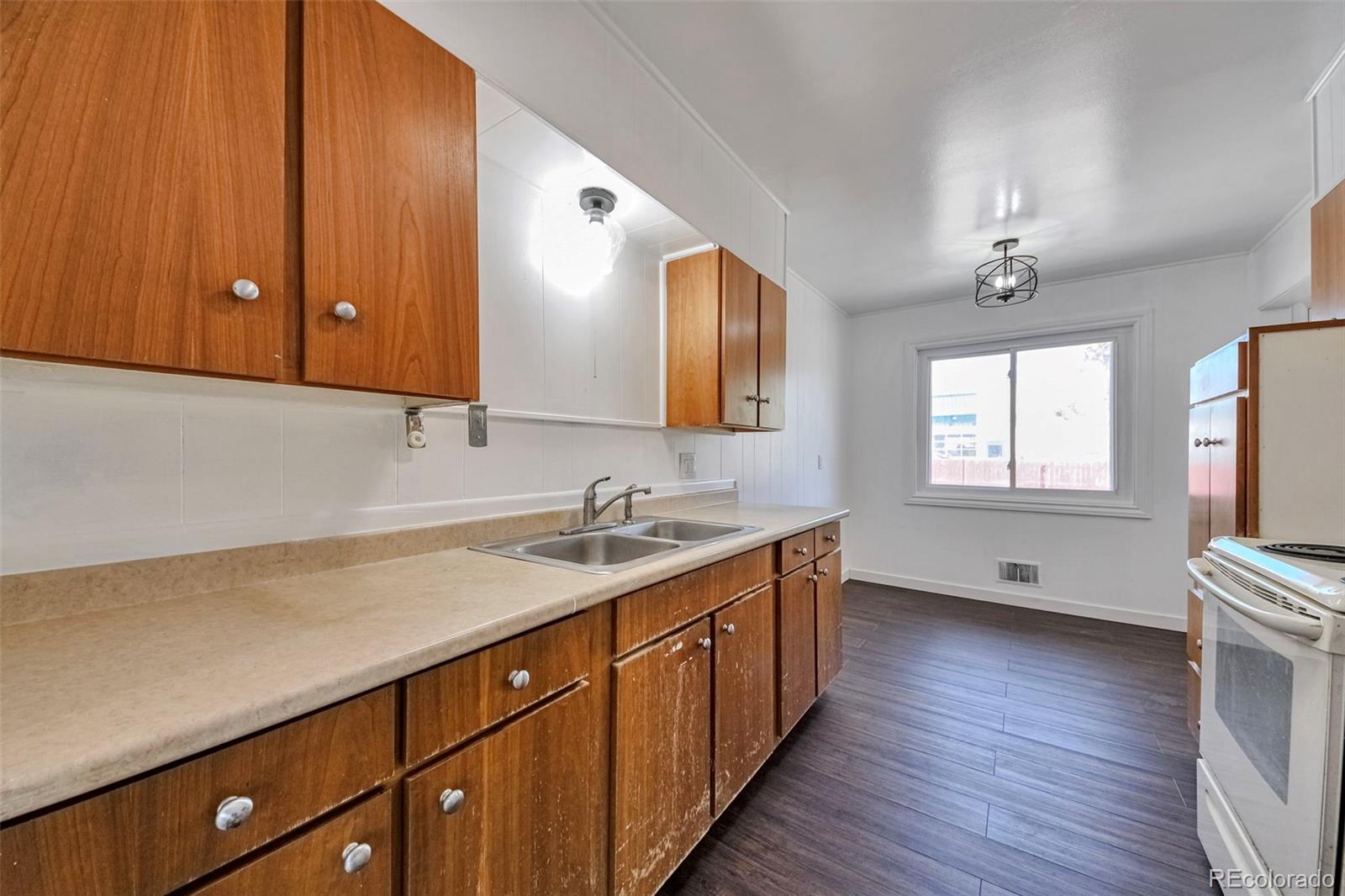 5718 Iris Street Arvada CO 80002