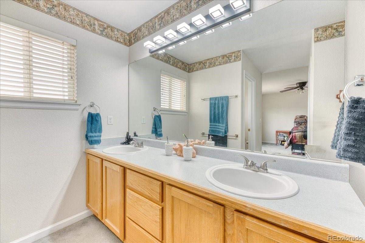 10191 Sagecrest Street Highlands Ranch CO 80126