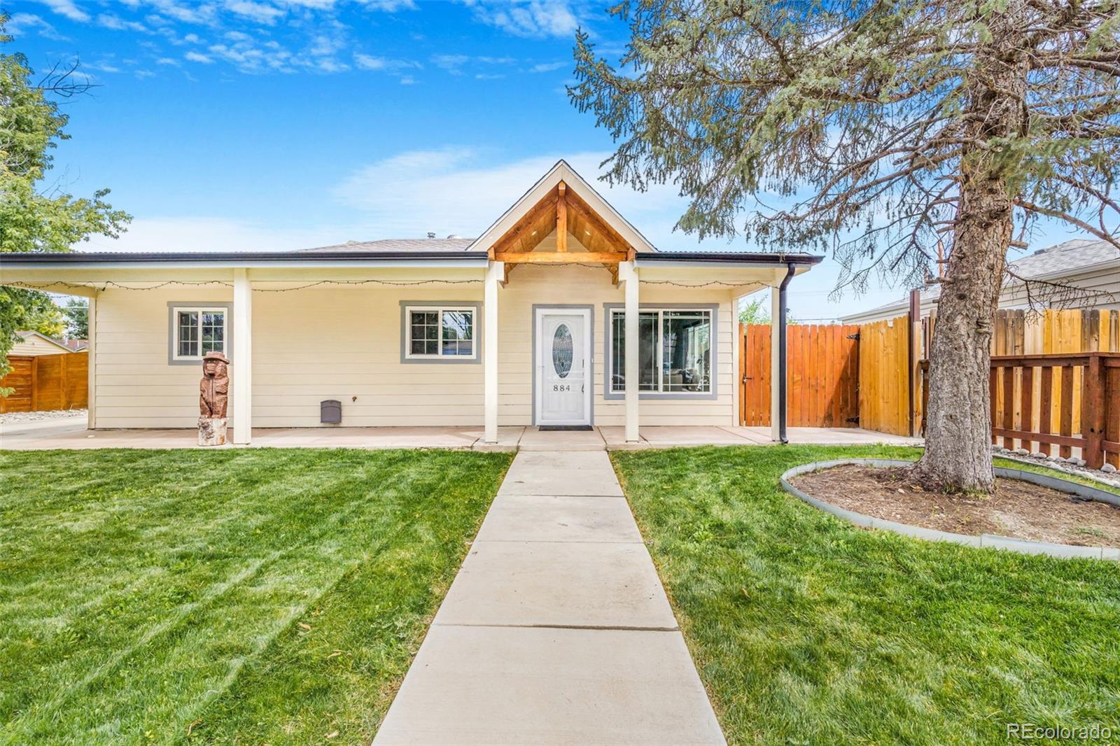 884 Vaughn Street Aurora CO 80011