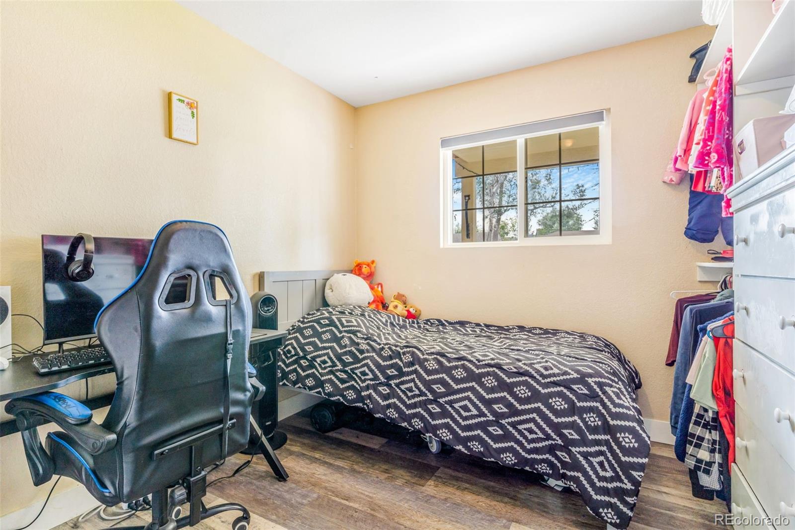 884 Vaughn Street Aurora CO 80011