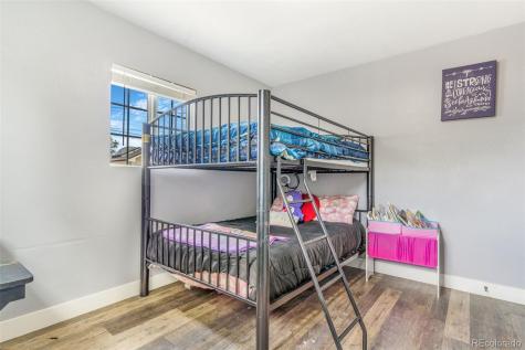 884 Vaughn Street Aurora CO 80011