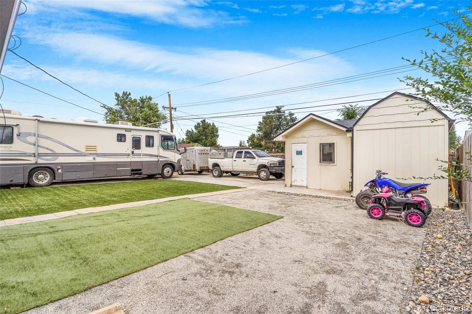 884 Vaughn Street Aurora CO 80011