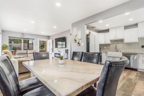 884 Vaughn Street Aurora CO 80011
