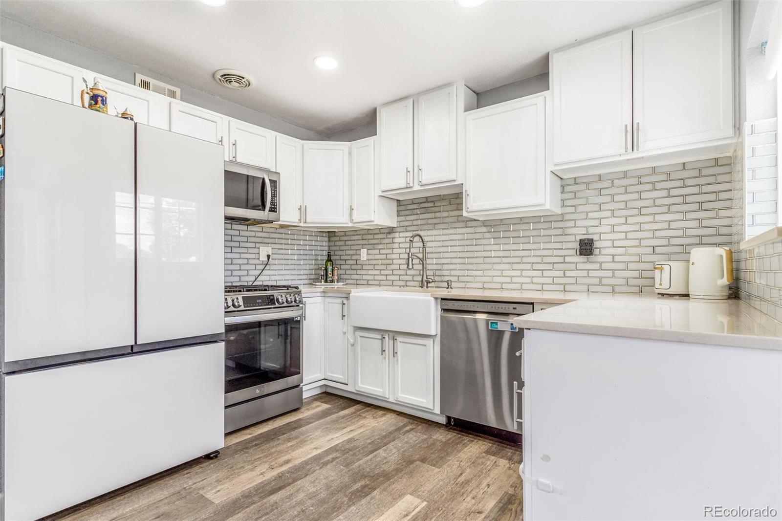 884 Vaughn Street Aurora CO 80011