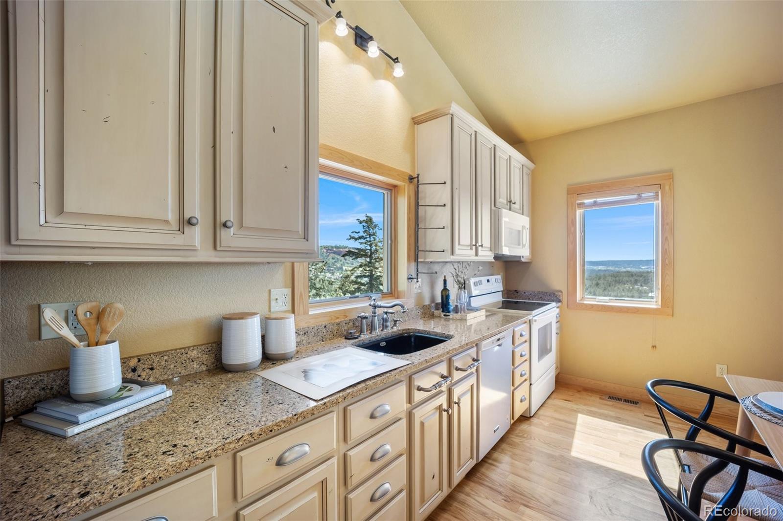 382 Largo Avenue Palmer Lake CO 80133