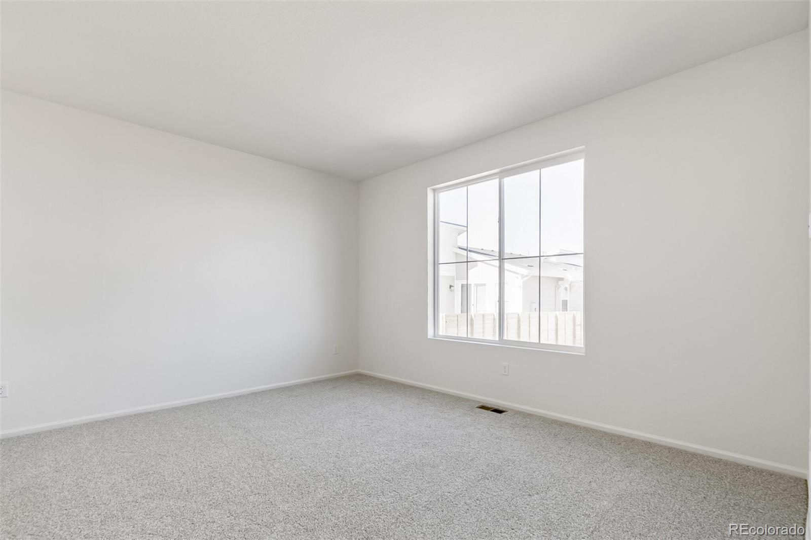 9383 Biscay Street Commerce City CO 80022