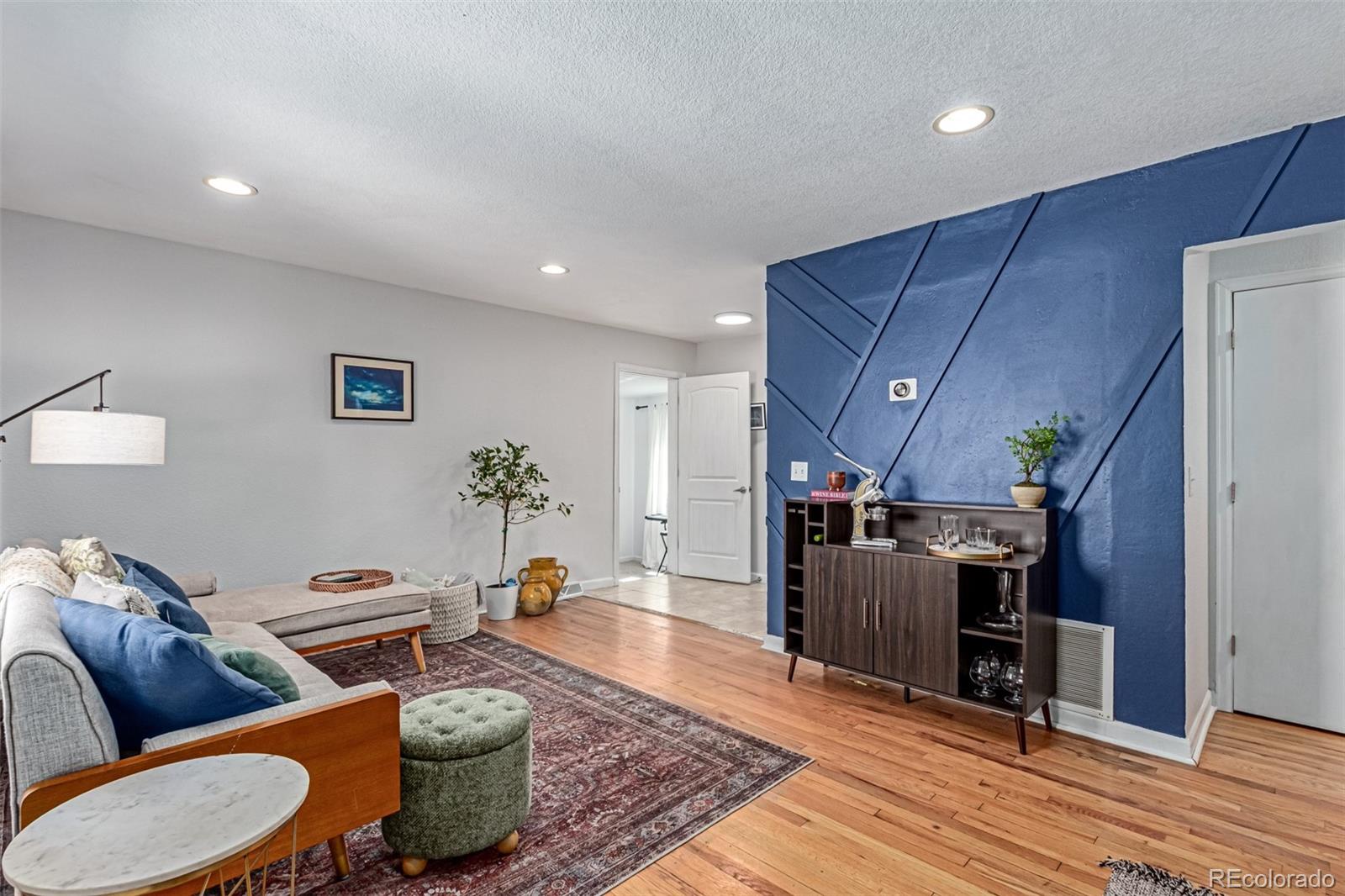 Denver CO, 2658 W 1st Avenue