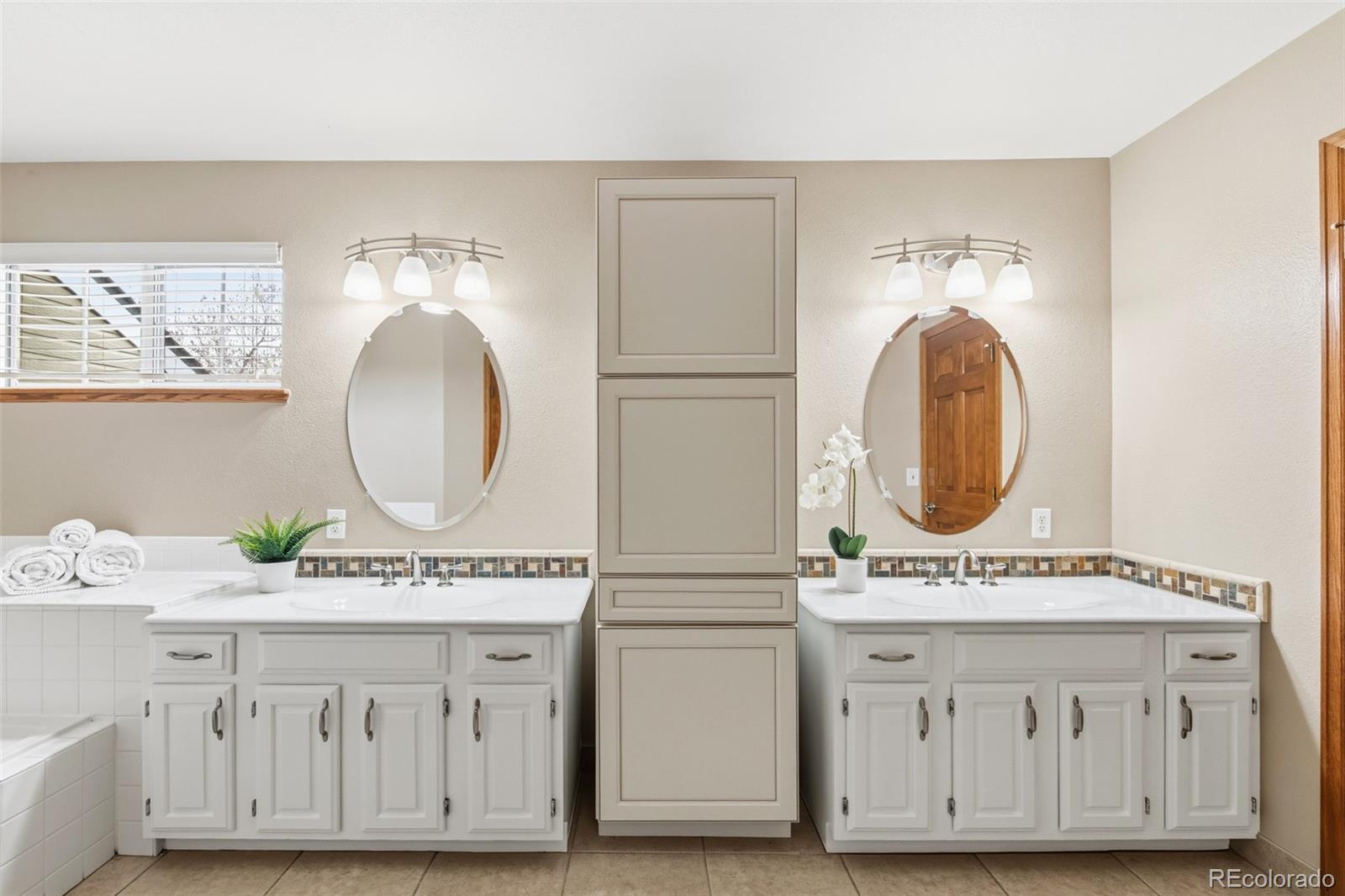 7634 S Ivanhoe Way Centennial CO 80112