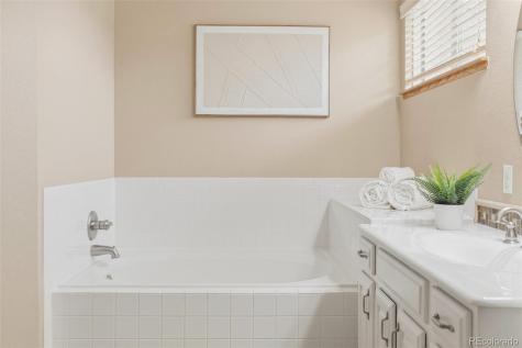 7634 S Ivanhoe Way Centennial CO 80112
