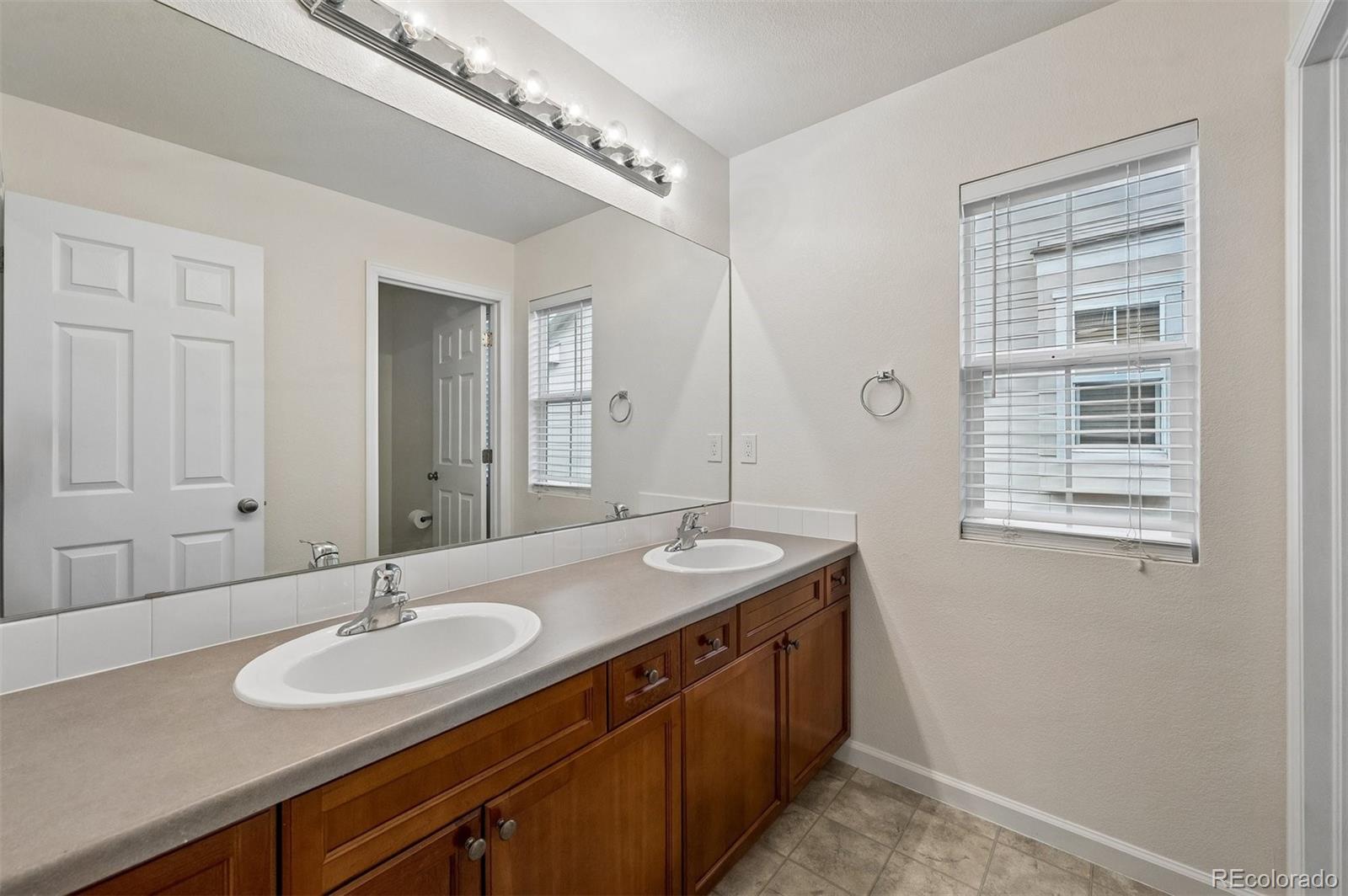 1329 S Coolidge Circle Aurora CO 80018