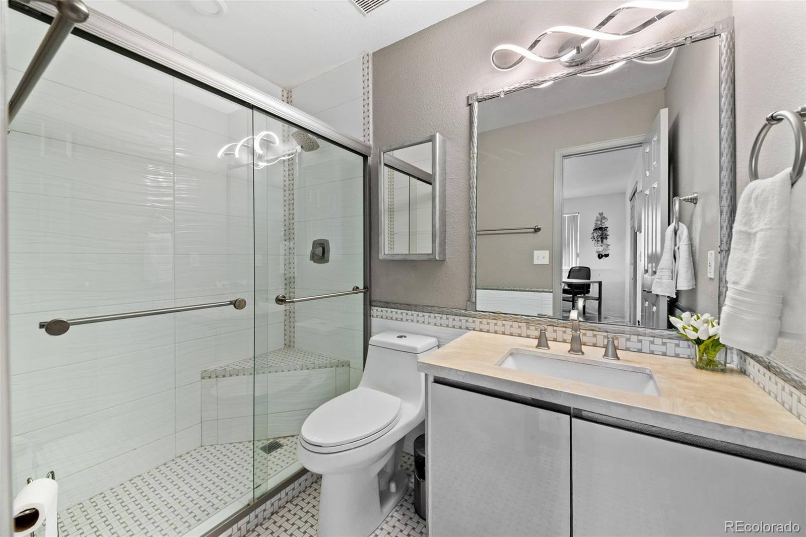 9235 W Hinsdale Place Littleton CO 80128