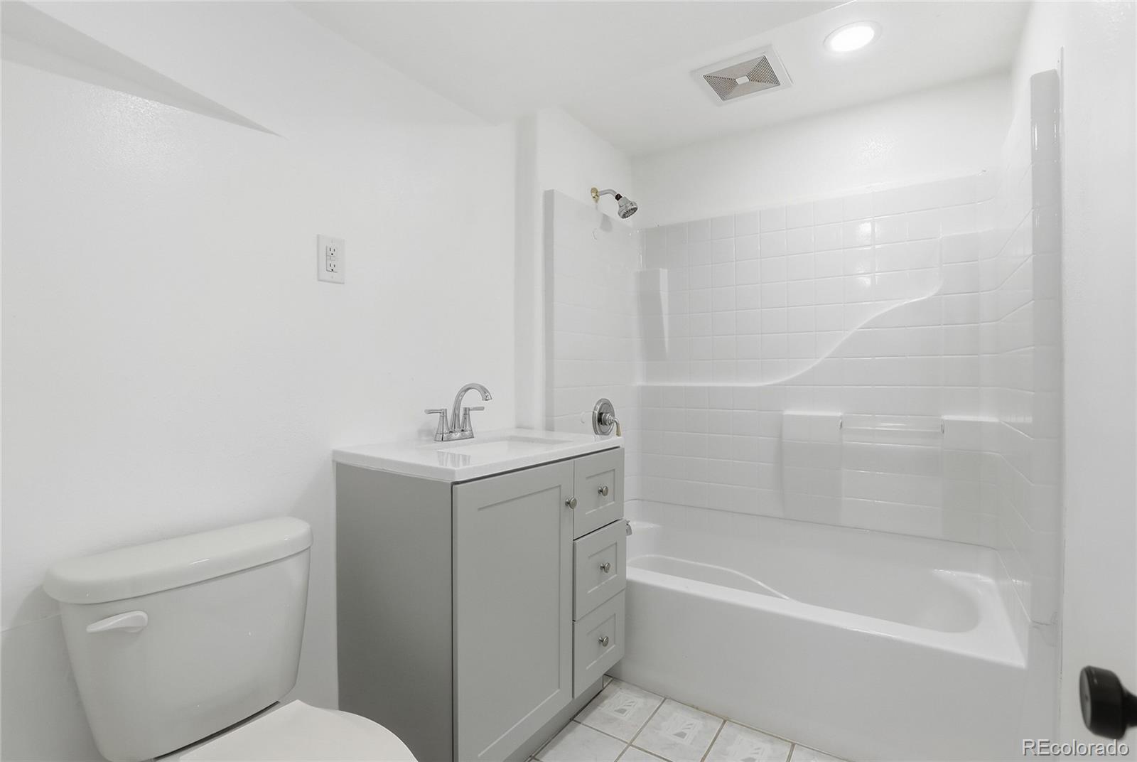 2605 W Gunnison Drive Denver CO 80219