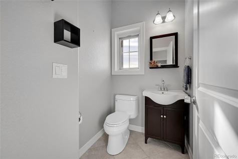 1012 S Addison Way Aurora CO 80018