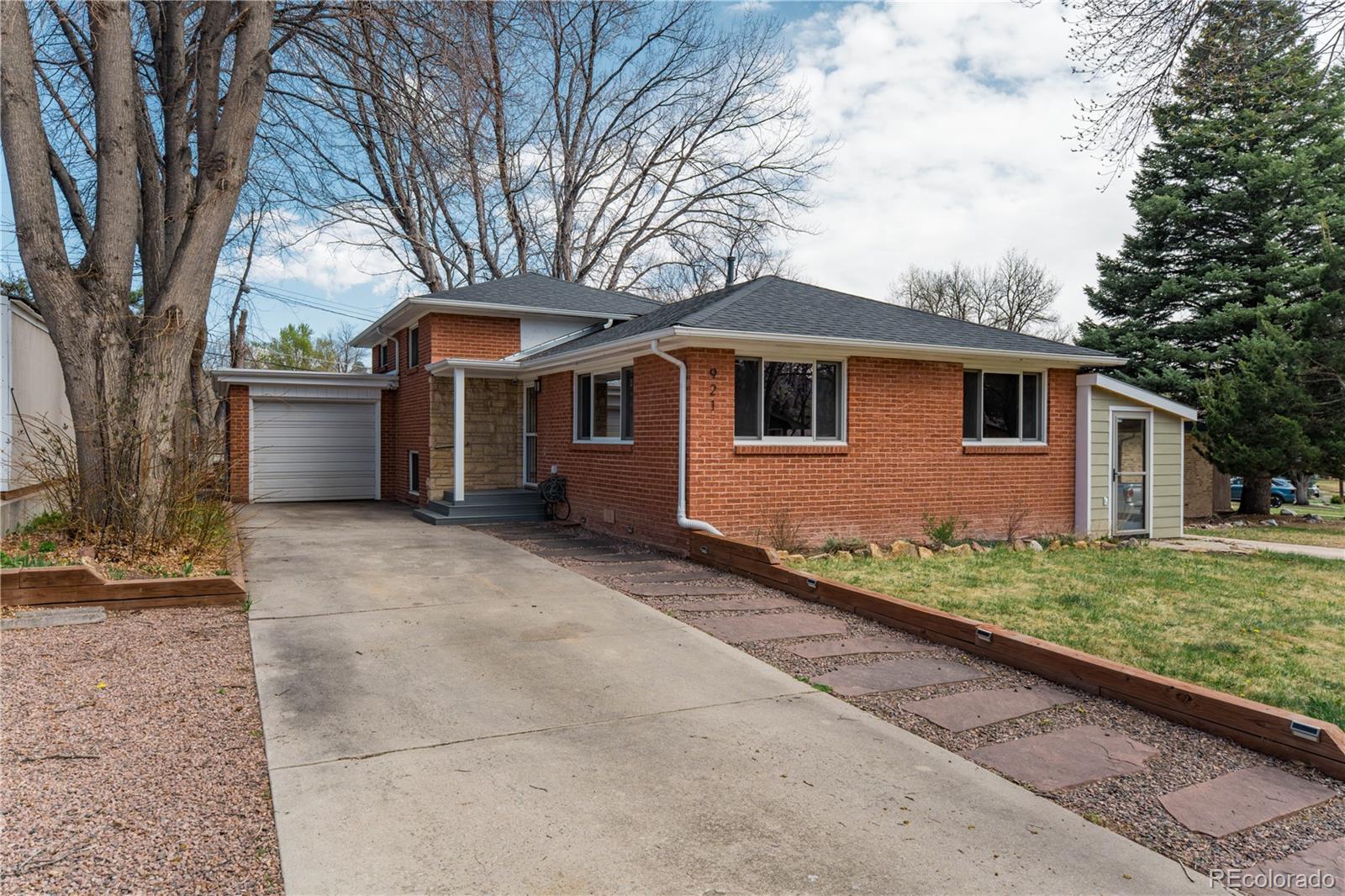 921 Valley Road Colorado Springs CO 80904