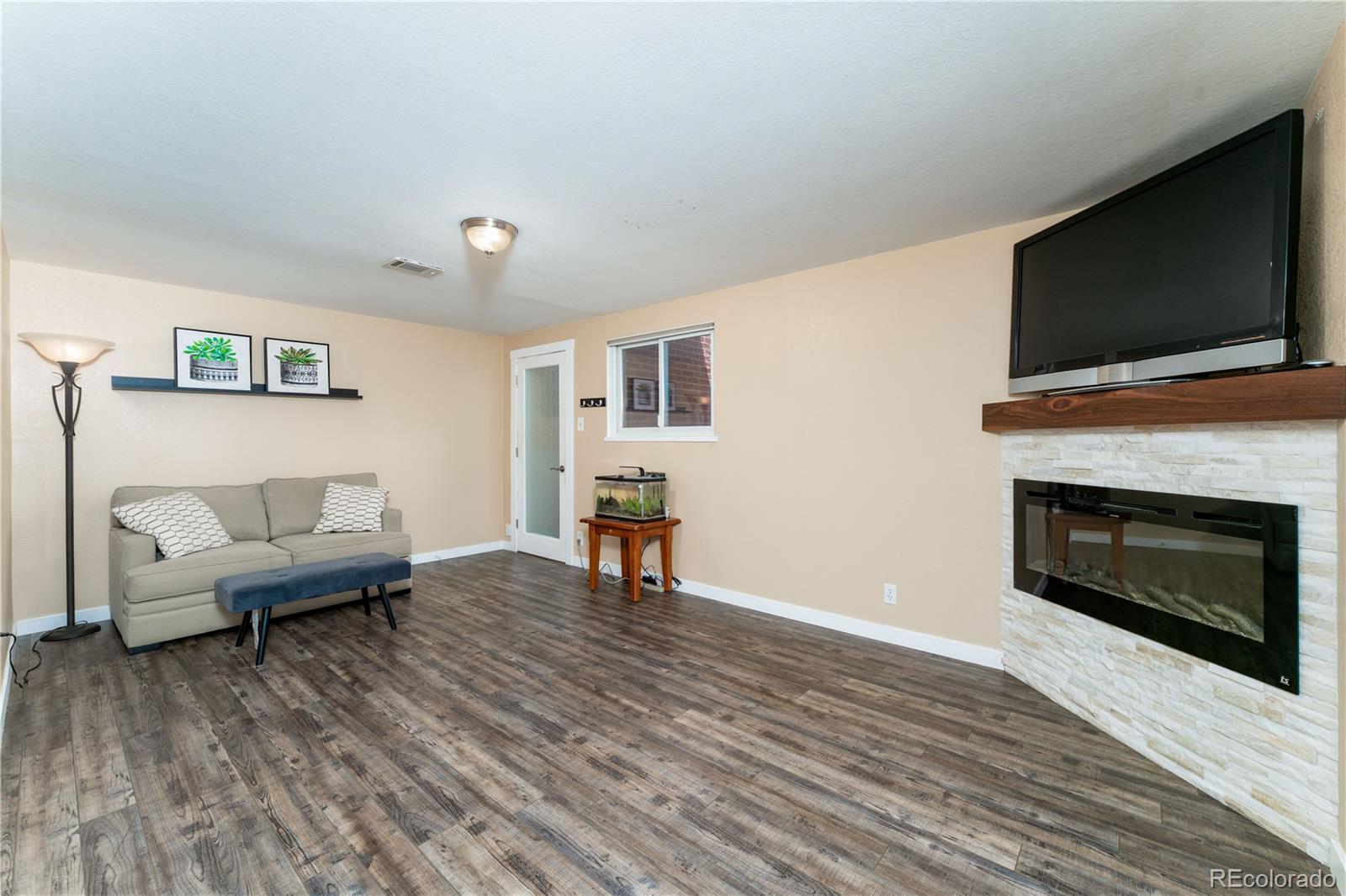 921 Valley Road Colorado Springs CO 80904