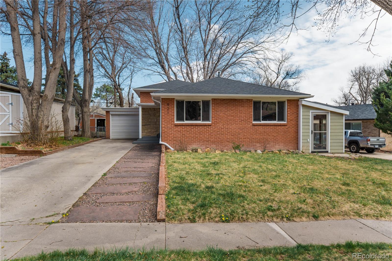 921 Valley Road Colorado Springs CO 80904