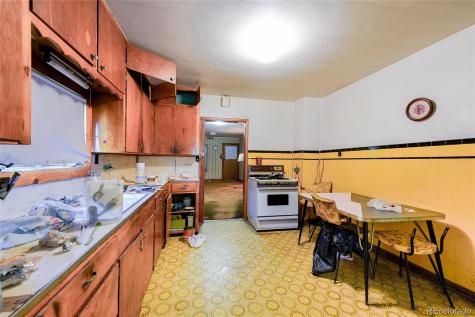 8250 Jasmine Street Dupont CO 80024